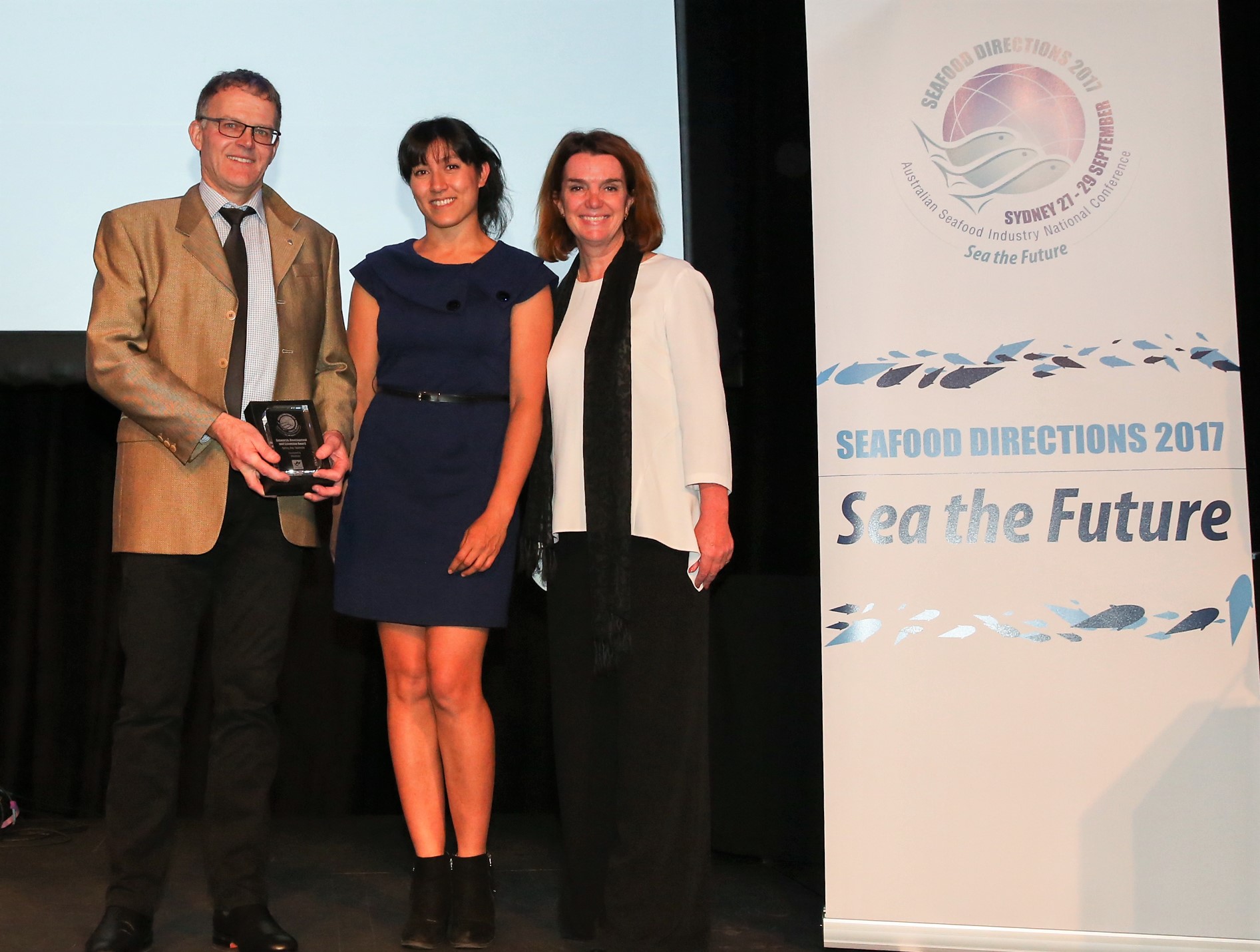 Phil Lamb, Spring Bay Seafoods accepting award for the 2017 National Seafood Industry Awards for Research, Development & Extension for their work on Biotoxin Management Planning.